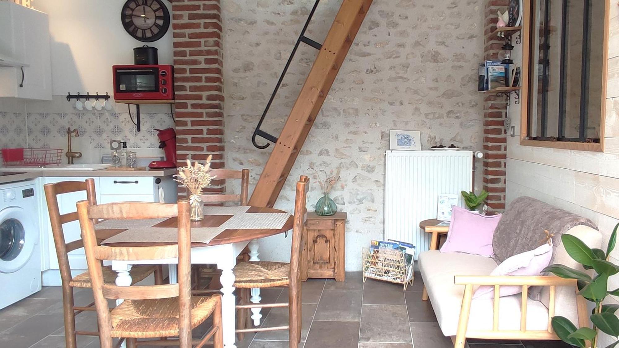 Gite De Charme Beaujoyeulx Molineuf Exterior foto